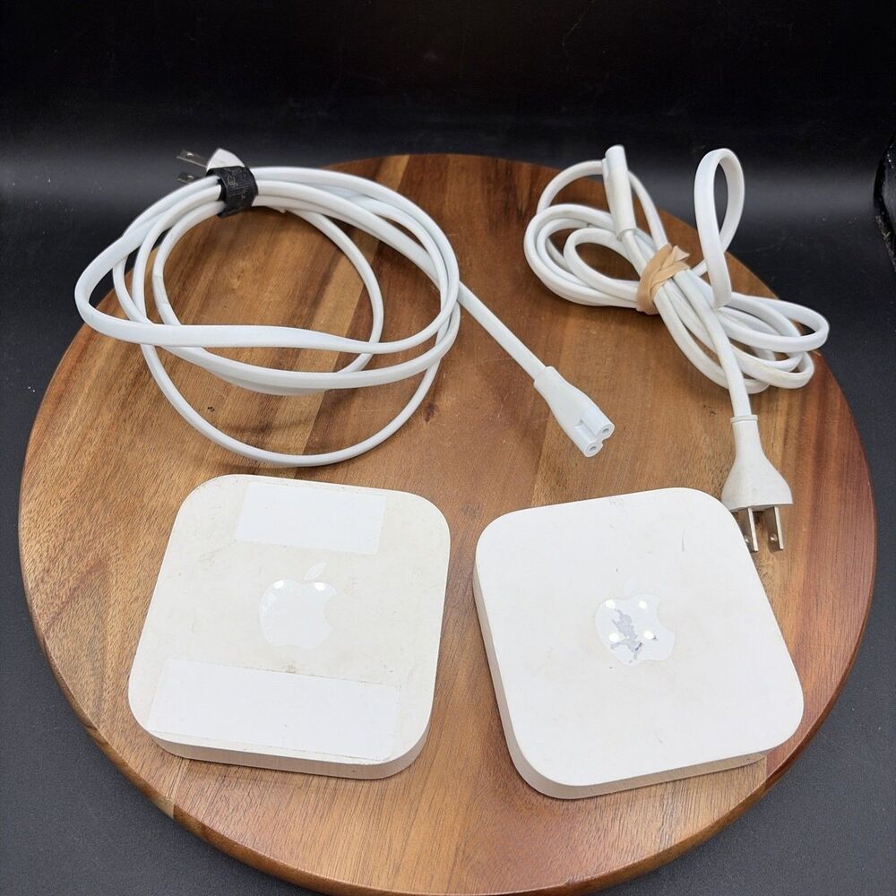 Lot Of 2 Apple Airport Express A1392 2nd Generation WiFi Router AirPlay Streamer